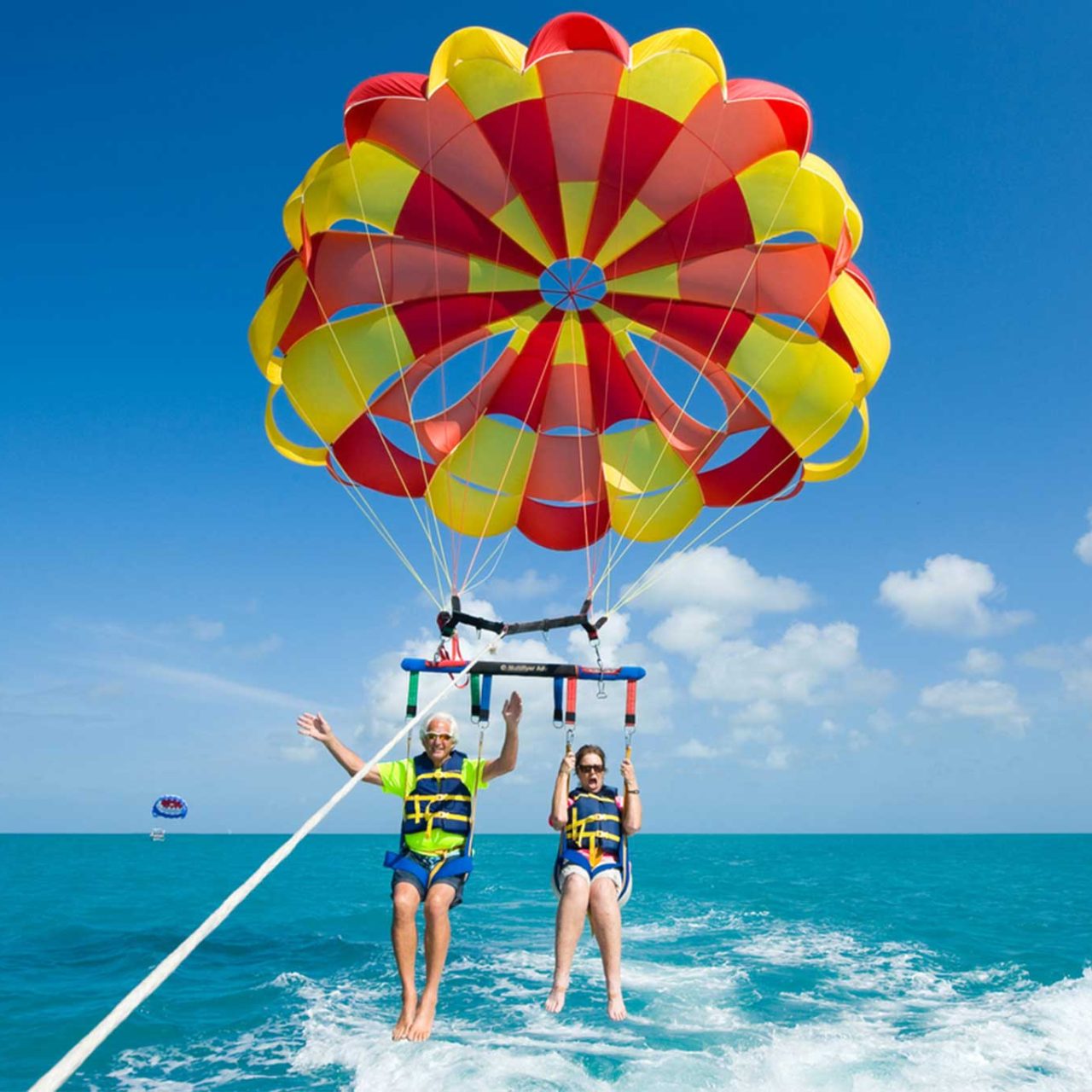 Dubai Parasailing
