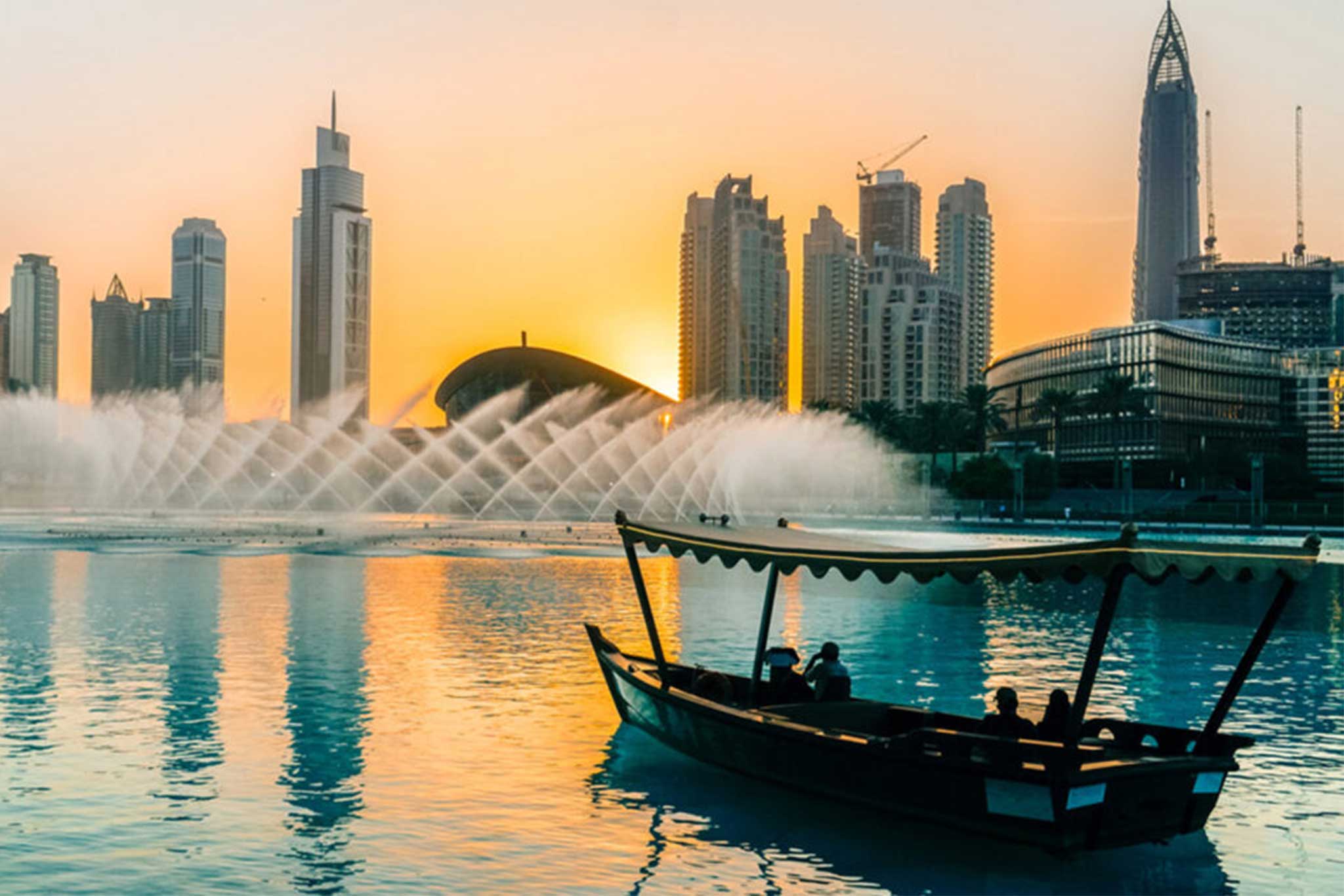 Dubai-Fountain-Show-and-Lake-Ride