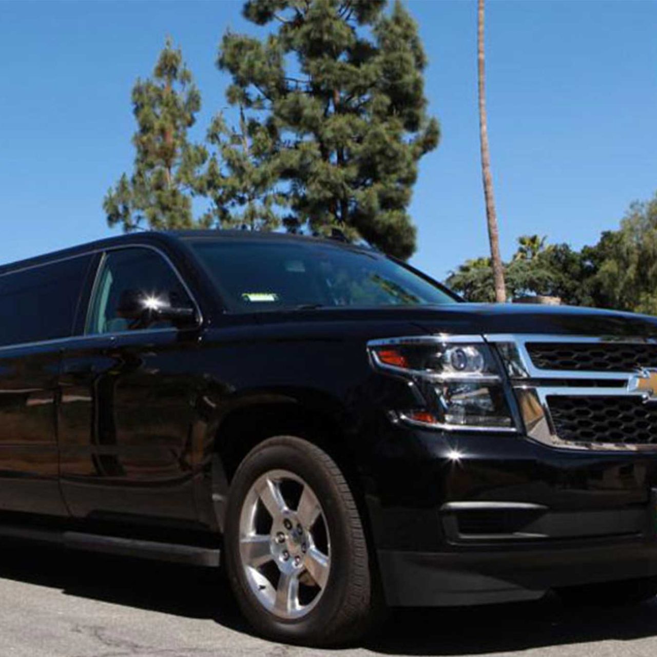 Suburban Limousine ride Dubai