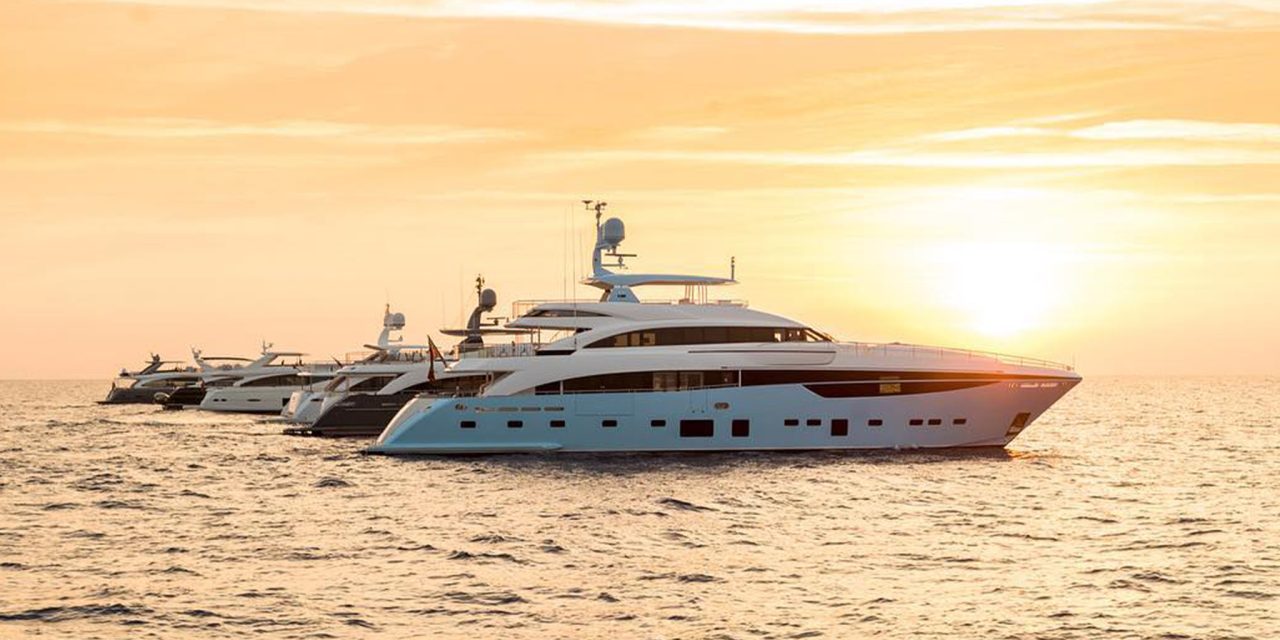 Santorini organised boat tour – APHRODITE LUXURY SUNSET TOUR